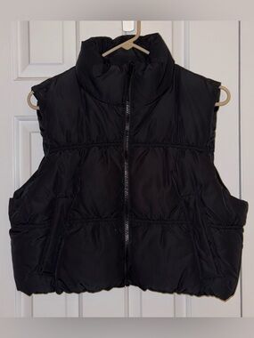 H&M Cropped Vest